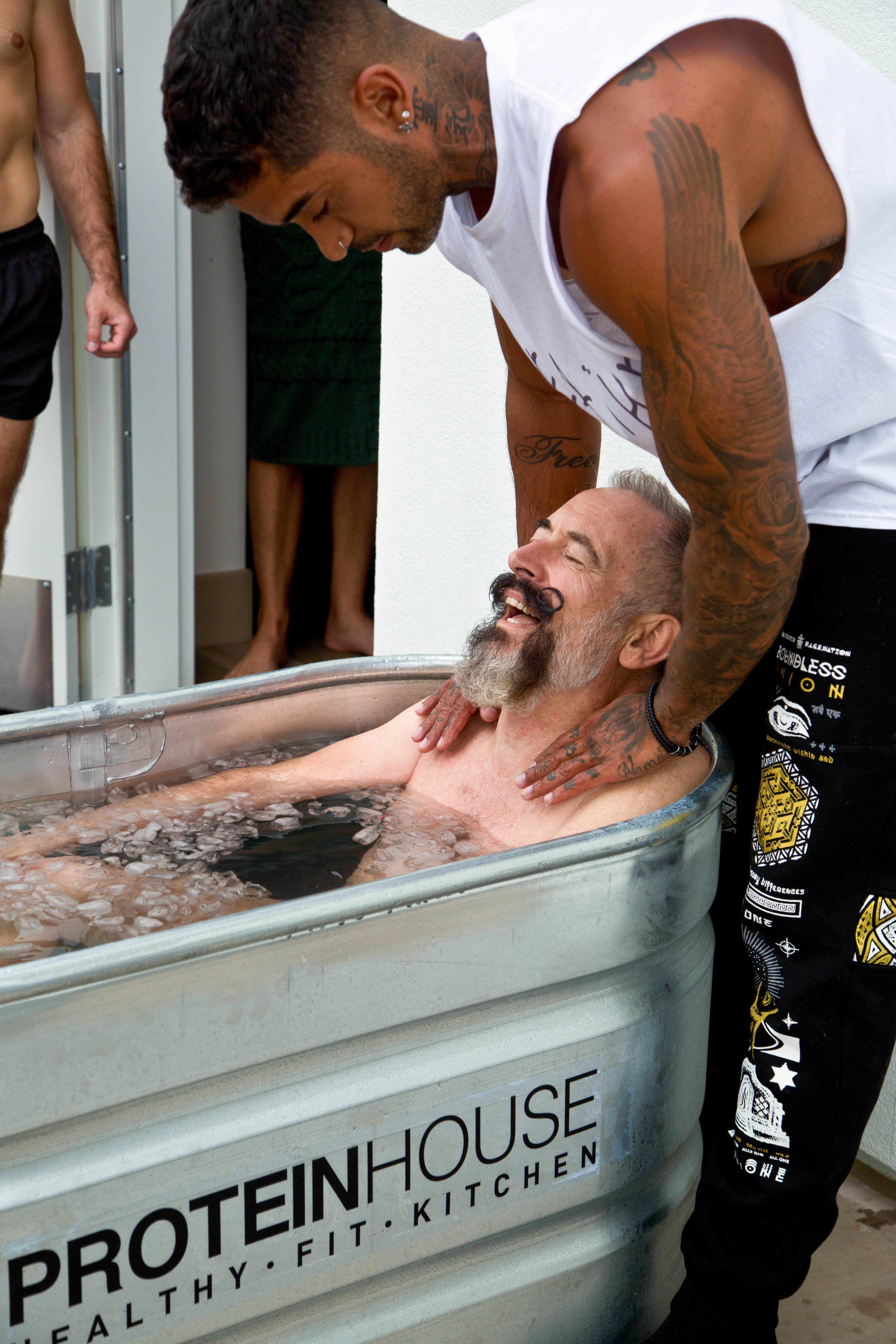 Gui coaching an ice bath session